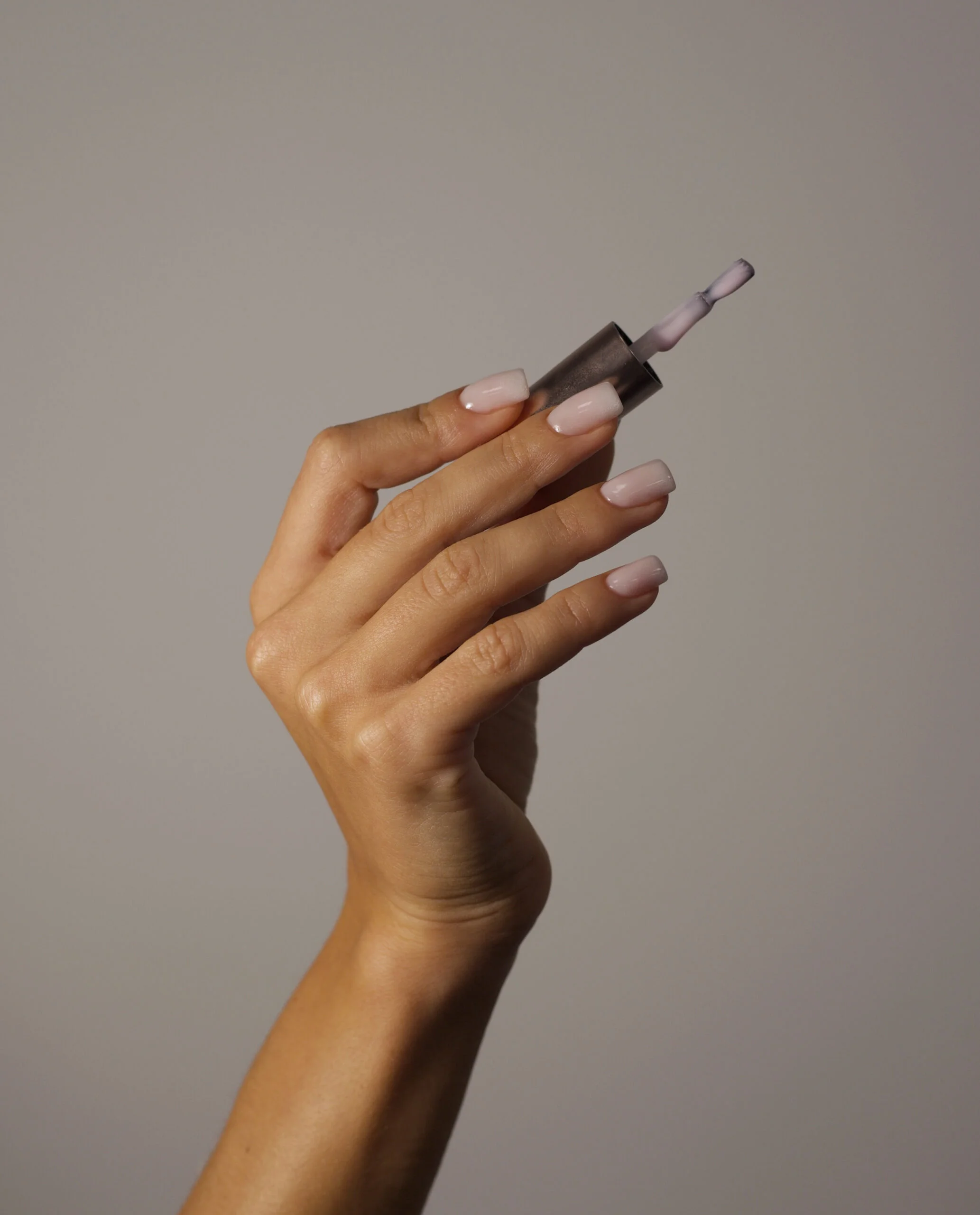 NAGŲ SUTVIRTINIMAS KIETOMIS MEDŽIAGOMIS